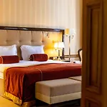 Grandhotel Pupp Hotel 5*