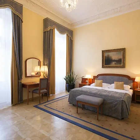 Grandhotel Pupp Hotel 5*