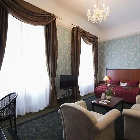 Grandhotel Pupp Hotel 5*