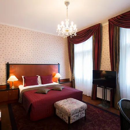 Otel Grandhotel Pupp