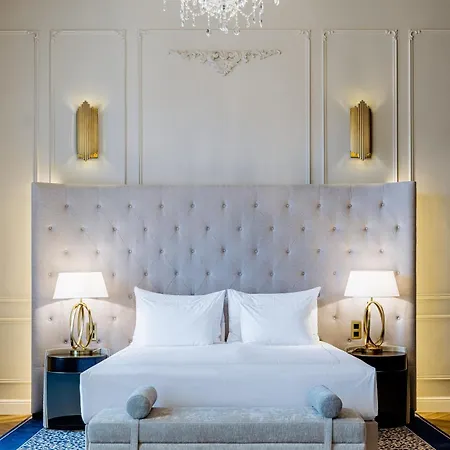 Ξενοδοχείο Grandhotel Pupp 5*