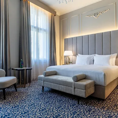 Grandhotel Pupp Ξενοδοχείο