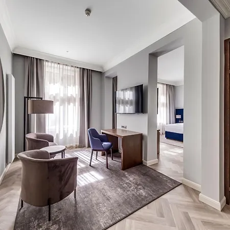 Otel Grandhotel Pupp