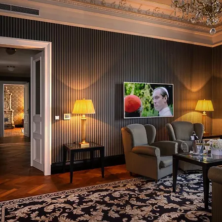 מלון Grandhotel Pupp קרלובי וארי