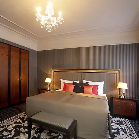 Grandhotel Pupp 5*