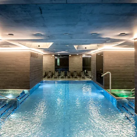Grandhotel Pupp Отель