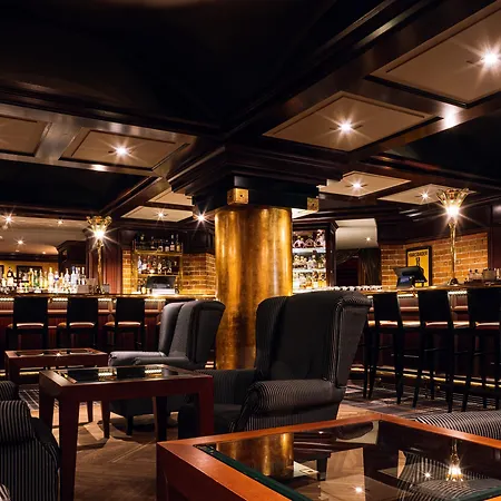 Grandhotel Pupp Отель Карловы Вары