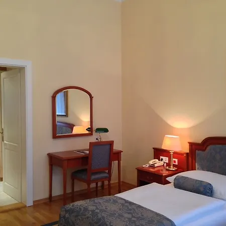 Grandhotel Pupp 5*