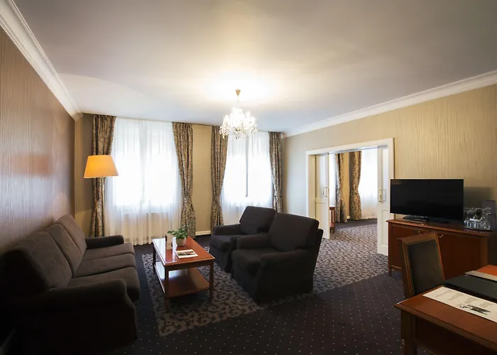 Grandhotel Pupp Hotel 5*